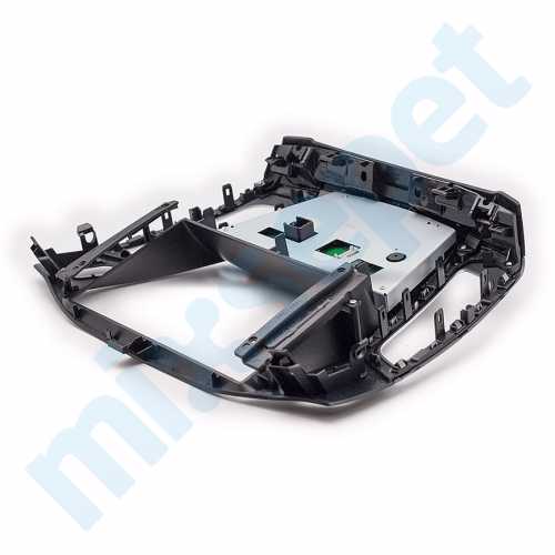 Ford Focus 9 İnç Multimedya Çerçevesi 22-815
