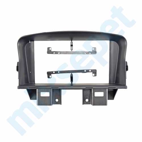 Chevrolet Cruze Multimedya Çerçevesi  11-838