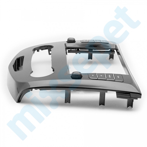 Nissan X-trail 9 İnç Multimedya Çerçevesi 22-2025