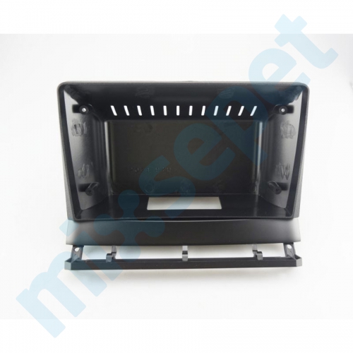 SUBARU Forester 9 İnç Multimedya Çerçevesi 22-2203