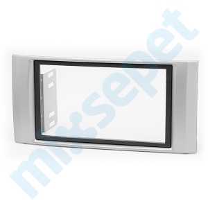 Isuzu D Max Double Multimedya Çerçevesi 11-482 