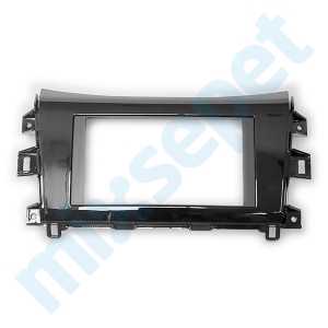 Nissan Navara Double Multimedya Çerçevesi 11-575 