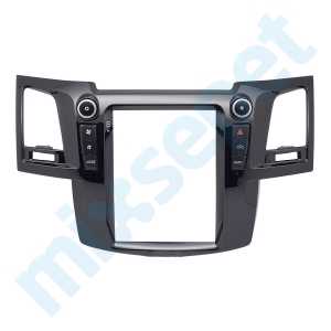 Toyota Hilux 9.7 inç Tesla Multimedya Çerçevesi  33-114